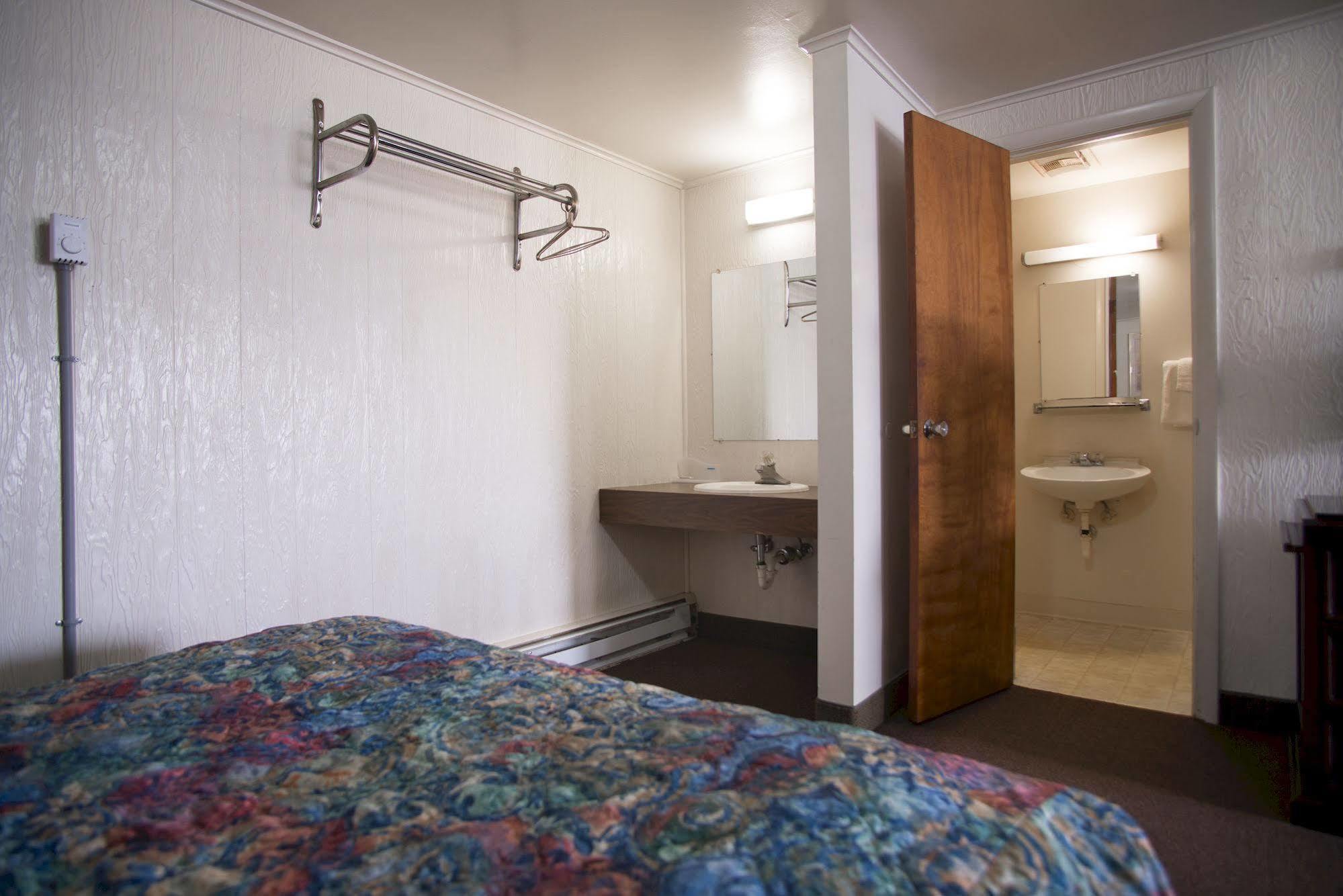 Rosemount Motel Bedford Ngoại thất bức ảnh